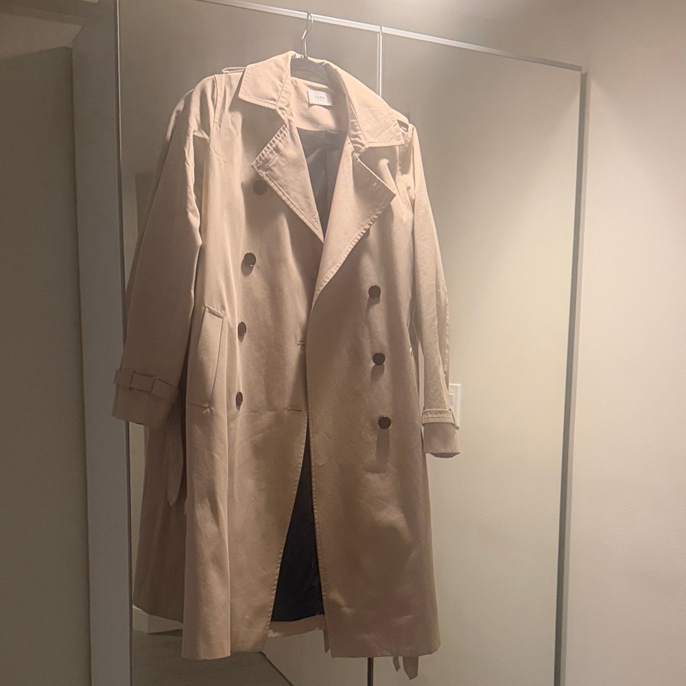 Elegant Beige Women's Trench Coat